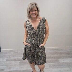 Corey P. Gold & Grey Floral Mini Dress - New - Size 12